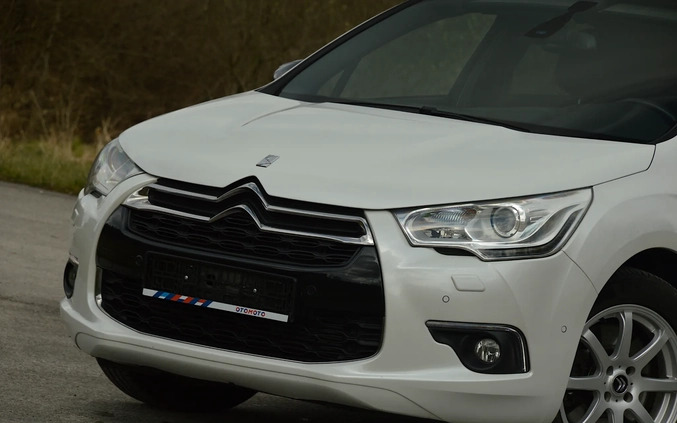 Citroen DS4 cena 38900 przebieg: 153000, rok produkcji 2014 z Raszków małe 562